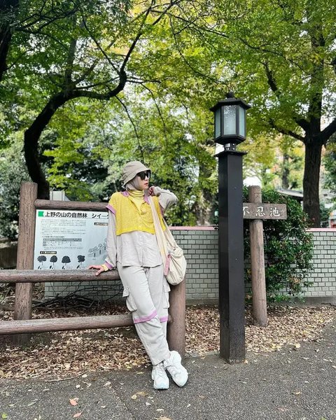 Potret cantik Wulan Guritno (Sumber: Instagram/wulanguritno)