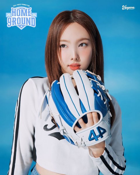 Daftar Berat Badan Member TWICE Lengkap dengan Cara Diet Ideal ala Mereka, Ada yang Masih Makan Rutin - Ngemil