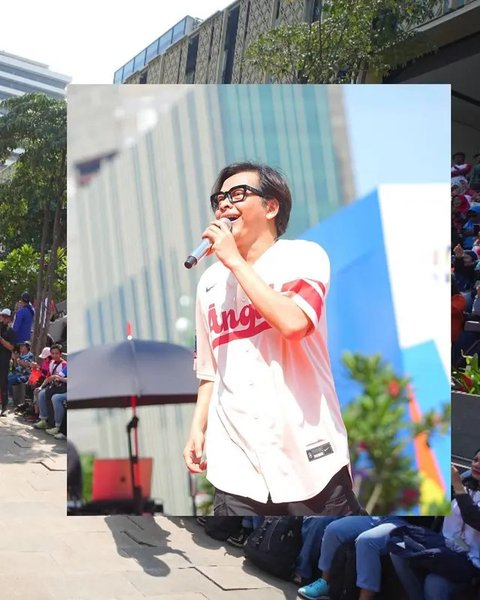 Band Gigi menggebrak panggung District Synchronize Fest 2024 hari ketiga. Membuka aksinya, Armand Maulana Cs genjot adrenalin penonton lewat "Melayang."