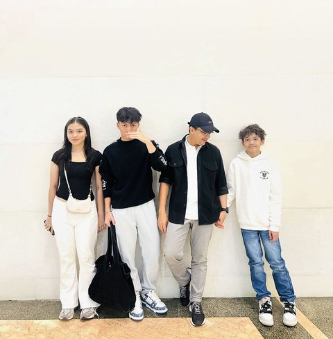 7 Potret Anak Sahrul Gunawan Kini, Sudah Pada Besar - Ganteng dan Cantik