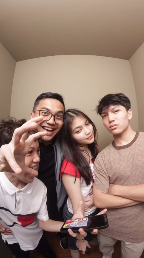 7 Potret Anak Sahrul Gunawan Kini, Sudah Pada Besar - Ganteng dan Cantik