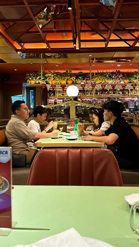 7 Potret Anak Sahrul Gunawan Kini, Sudah Pada Besar - Ganteng dan Cantik