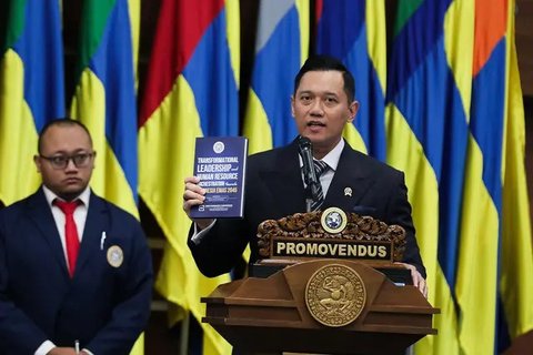 Agus Harimurti Yudhoyono  (AHY) Raih Gelar Doktor (Sumber: Instagram/annisayudhoyono)