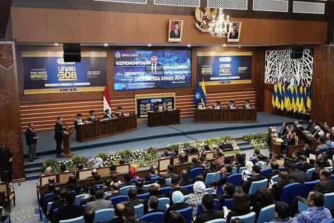 Agus Harimurti Yudhoyono  (AHY) Raih Gelar Doktor (Sumber: Instagram/annisayudhoyono)