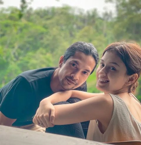 Kimberly Ryder dengan dress merah (Instagram/kimbrlyryder)