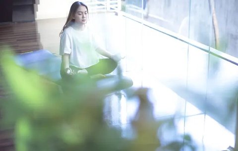 ilustrasi Uv in a room/copyright pexels/Monstera Production