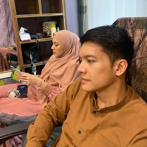 Dimas Seto dan Dhini Aminarti 15 Tahun Menikah (Sumber: Instagram/dimasseto_1)