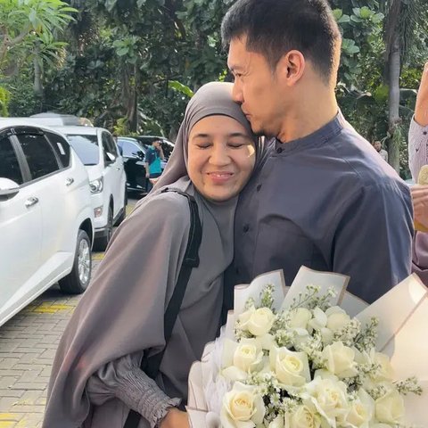 Dimas Seto dan Dhini Aminarti 15 Tahun Menikah (Sumber: Instagram/dimasseto_1)