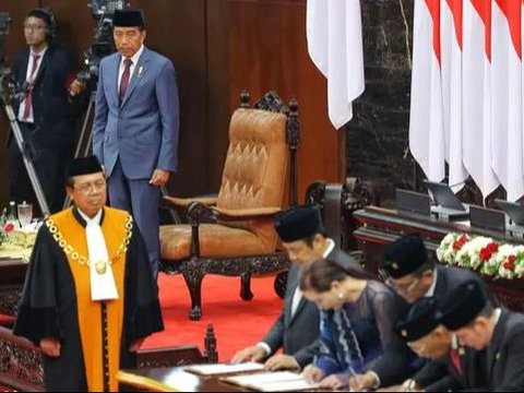 FOTO: Momen 580 Anggota DPR Masa Bakti 2024-2029 Resmi Dilantik, Bersumpah Perjuangkan Aspirasi Rakyat