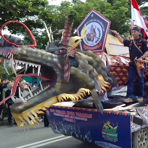 Pawai Budaya Rangkaian Iraw Tengkayu Hadirkan Keberagaman