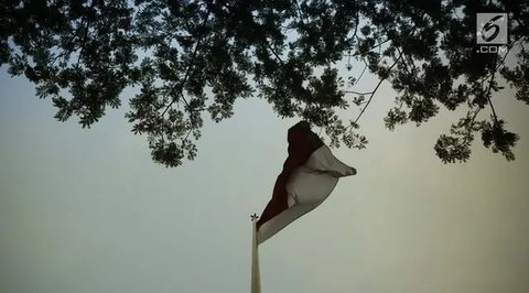 Ilustrasi bendera Indonesia, Merah Putih. (Image by Mufid Majnun from Pixabay )