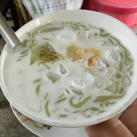 Dawet Ayu Banjarnegara. (dok. Instagram @bakul.esdawet/https://www.instagram.com/p/CNEjNngFudn/)