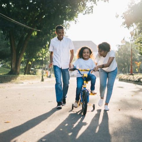 Tips Ajarkan Keuangan Anak