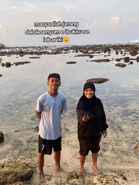 Pria Ini Pilih Touring Bareng Ibunda, Kisah di Baliknya Viral Banjir Pujian
