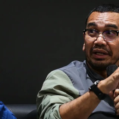 Timnas Indonesia - STY dikelilingi bintang naturalisasi (Bola.com/Adreanus Titus)