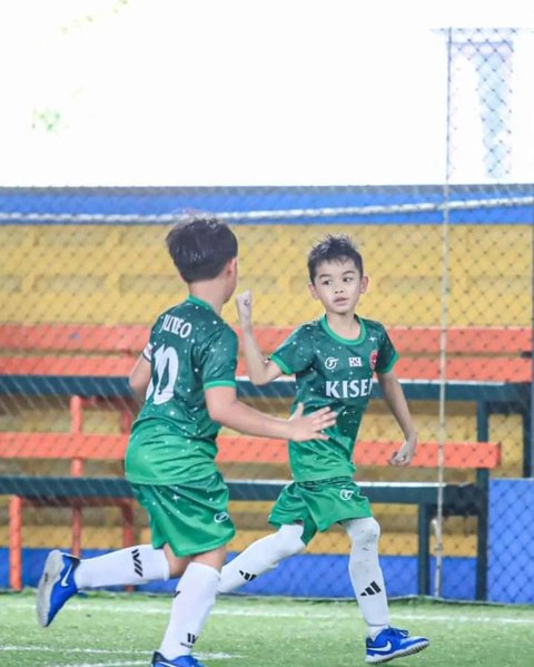 Meski masih kecil, Judeo sudah menunjukkan bakat yang menjanjikan dalam dunia sepak bola. Banyak yang mendoakan agar dia bisa menjadi bintang timnas Indonesia di masa depan.<br>