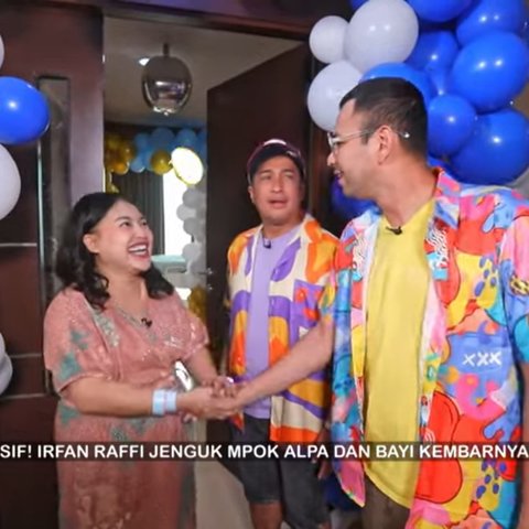 Mpok Alpa Bisa Jalan Usai 6 Jam Melahirkan Caesar, Raffi Ahmad Ajak Salaman 'Ya Kan Mahal Nih'