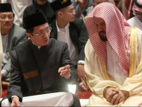 FOTO: Momen Imam Besar Masjid Nabawi Sampaikan Khotbah Jumat di Masjid Istiqlal, Berpesan Jaga Persatuan