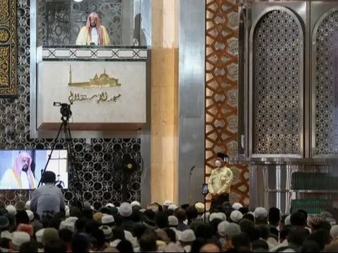 FOTO: Momen Imam Besar Masjid Nabawi Sampaikan Khotbah Jumat di Masjid Istiqlal, Berpesan Jaga Persatuan