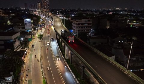 FOTO: Penampakan 'Jalur Langit' Bebas Macet untuk TransJakarta Koridor 13