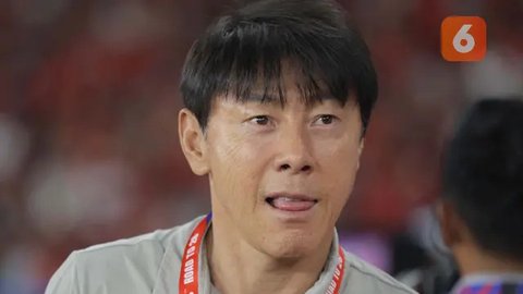 Pada menit ke-90+9 Timnas Indonesia malah kebobolan melalui Mohamed Marhoon mencetak gol setelah memanfaatkan situasi tendangan pojok. Skuad Garuda pun gagal meraih kemenangan perdananya dan