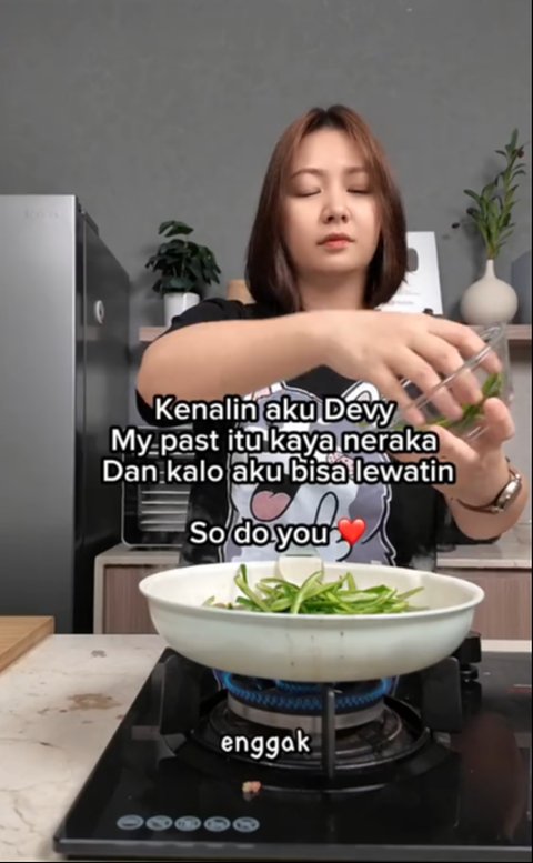 Bangkit dari Keterpurukan, Lika Liku Perjalanan Hidup Wanita Ini Banjir Pujian Warganet