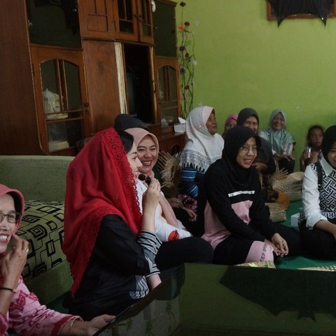 Akses Keuangan Inklusif, Novita Hardini Dukung Perempuan Pelaku UMKM di Eduprintis Roadshow