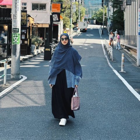 Deretan Foto Natasha Rizky Menunjukkan Metode Dietnya Untuk Menurunkan Berat Badan dengan Mengonsumsi Nasi Merah