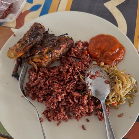 Deretan Foto Natasha Rizky Menunjukkan Metode Dietnya Untuk Menurunkan Berat Badan dengan Mengonsumsi Nasi Merah