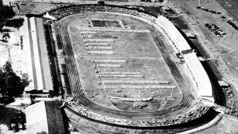 Duel Klasik Indonesia Vs China di Kualifikasi Piala Dunia 1958 (Bola.com/Adreanus Titus)