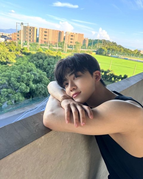 Pakai Baju Terbuka, Ini Potret Na Jaemin NCT yang Makin Berotot - Bikin Fans Heboh