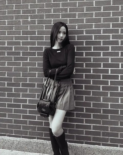 Jisoo BLACKPINK (Instagram/@sooyaaa__)