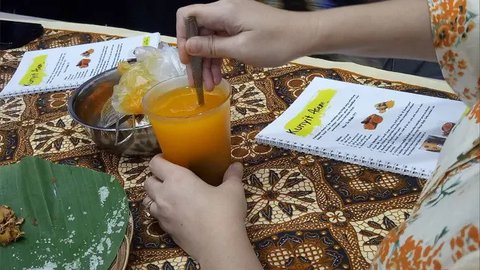 Ilustrasi jamu lezat dan sehat penurun kolesterol serta asam urat/copyright freepik.com/azerbaijan-stockers