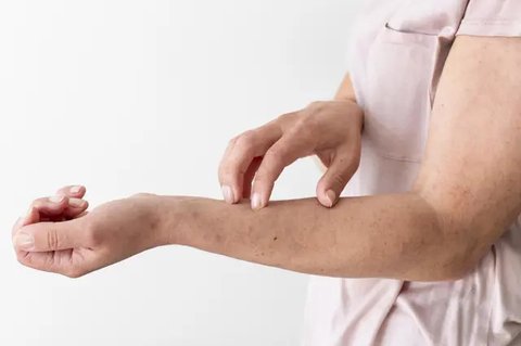 Ilustrasi Mandi (Foto oleh Armin Rimoldi dari Pexels)