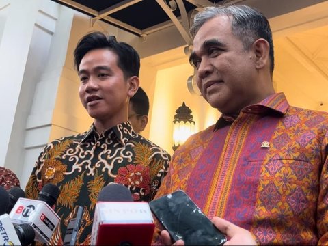 FOTO: Ekspresi Gibran Bertemu Pimpinan MPR, Terima Undangan Pelantikan 20 Oktober