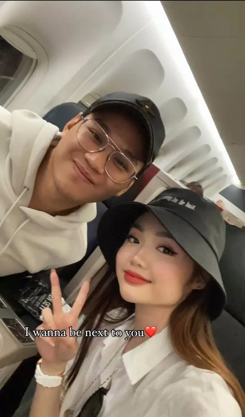 Vanessa Khong Rayakan Anniv Tunangan ke-3 (Sumber: Instagram/vanessakhongg)
