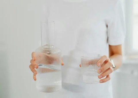 Ilustrasi moisturizer. (c) SHVETS production/Pexels.com