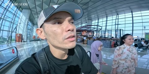 Momen Marshanda dan Ben Kasyafani Bersama, Temani sang Anak Nonton Konser di Singapura