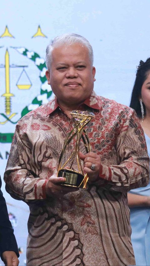 Ungkap Mega Korupsi, Kejaksaan RI Raih Penghargaan Kementerian dan Lembaga Award 2024 Kategori Kolaborasi Strategis