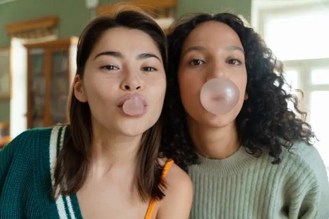 Ilustrasi Mengunyah Permen Karet Credit: pexels.com/pixabay