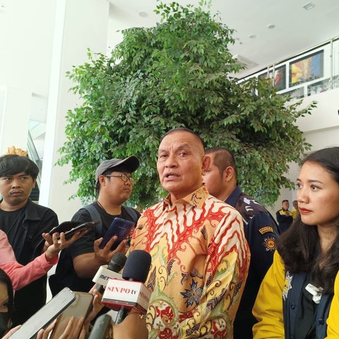 Sekretaris Jenderal Partai Golkar Lodewijk F Paulus saat menghadiri perayaan hari ulang tahun (HUT) ke-45 Angkatan Muda Pembaharuan Indonesia (AMPI) di Kantor DPP Partai Golkar, Rabu (28/6/2023). (Dok. Istimewa)