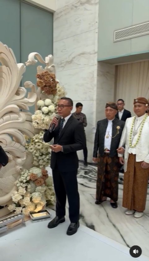 Momen Eks Ajudan Wapres Hadiri Pernikahan Perwira Polisi