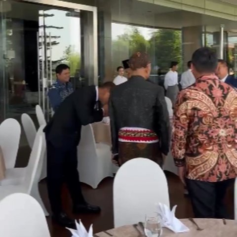 Momen Eks Ajudan Wapres Hadiri Pernikahan Perwira Polisi