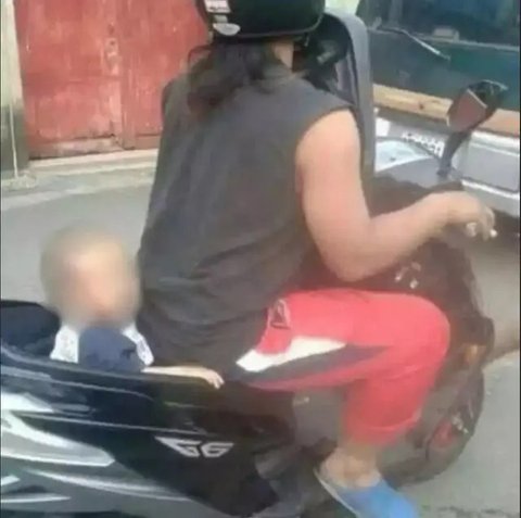 Potret Tempat Duduk Nyeleneh di Motor. (Sumber: X/@komedisantuy dan 1cak.com)
