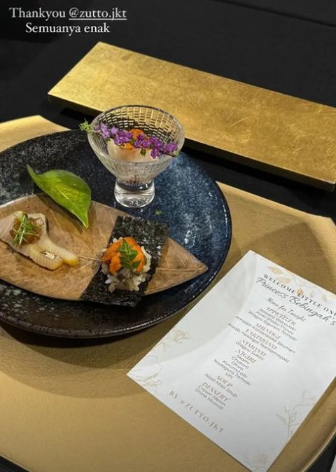 Melihat sajian private omakase yang dinikmati Erina Gudono di rumah sakit, berapa harganya? (@erinagudono)