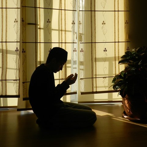 berdoa