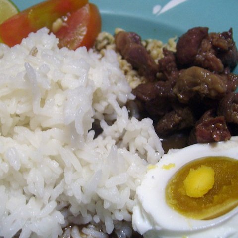 Total Kalori dalam Sepiring Nasi Rawon