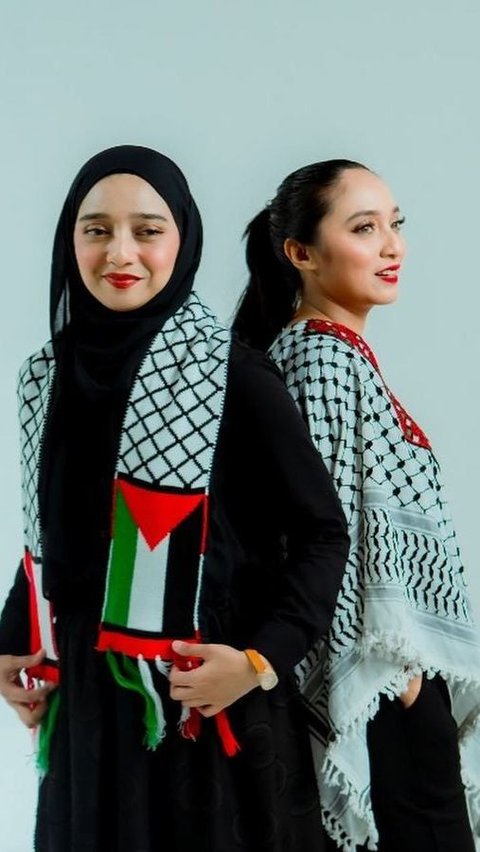 Selain sebagai artis, Bella dan Chiki juga sama-sama menjadi aktivis, mengikuti jejak almarhum Marissa Haque yang dikenal peduli terhadap berbagai isu sosial.<br><br>