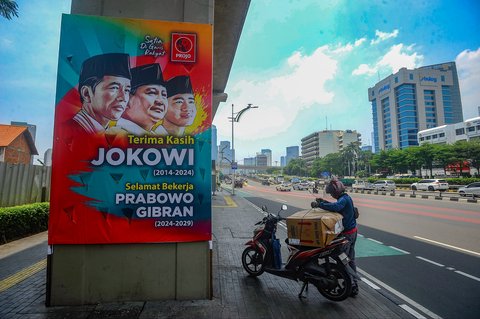 FOTO: Penampakan Baliho Terima Kasih Jokowi dan Selamat Bekerja Prabowo Menjamur Jelang Pelantikan Presiden 20 Oktober