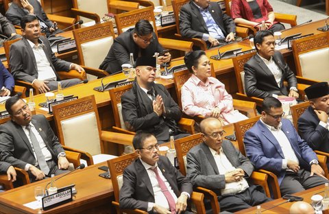 FOTO: Momen Paripurna DPR Setujui Herindra Jadi Kepala BIN Gantikan Budi Gunawan